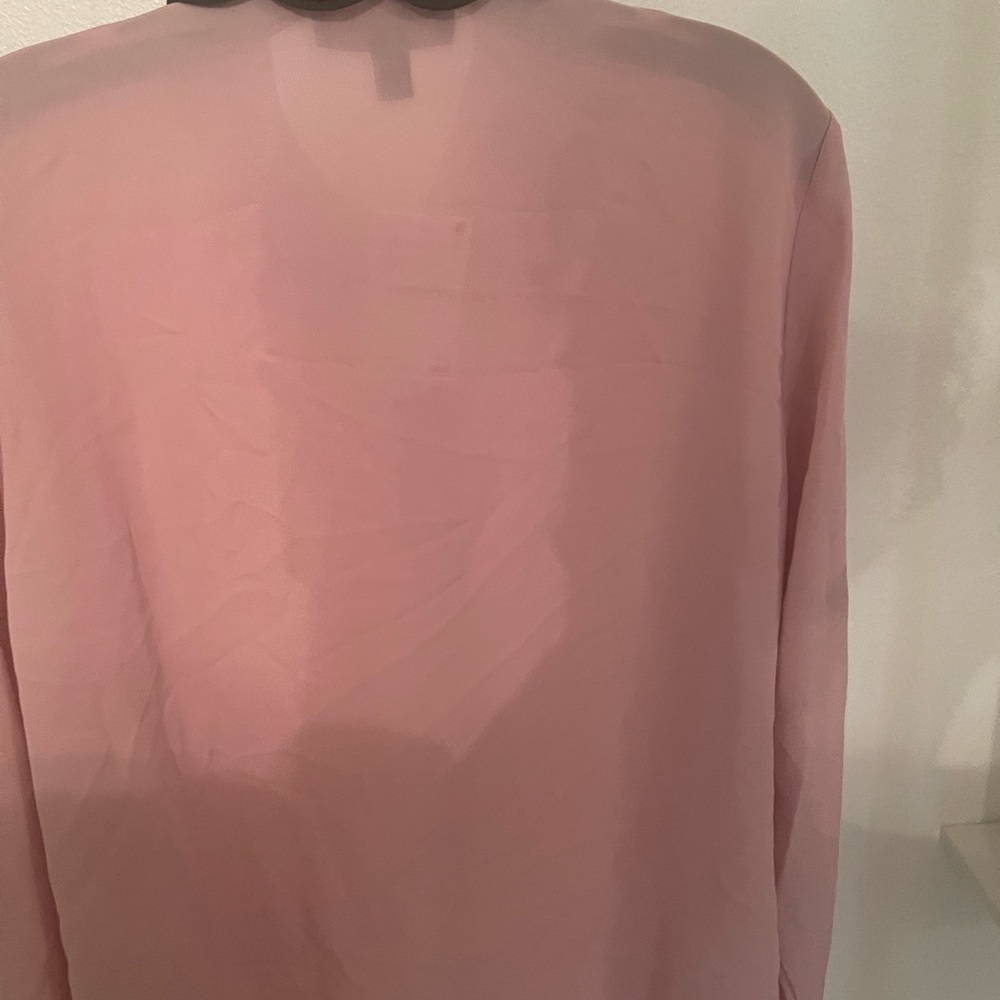 Laundry Top - Picture 4 of 4